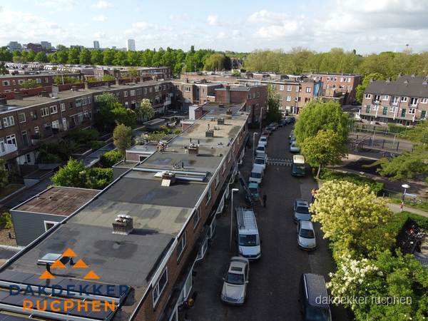 Luchtfoto dakinspectie woonwijk in Rucphen Luchtfoto dakinspectie woonwijk in Rucphen